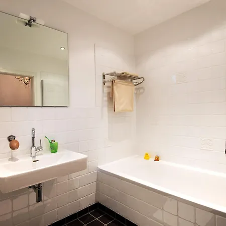 Hoyerberg Apartment *