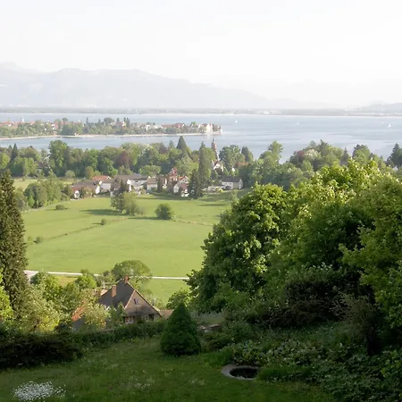 Hoyerberg - Besondere Villen-wohnung Mit Garten Und Ausblick * Lindau