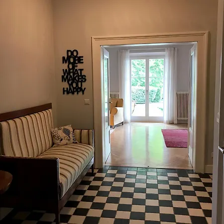 아파트 Hoyerberg - Besondere Villen-wohnung Mit Garten Und Ausblick 린다우