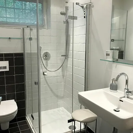 Hoyerberg - Besondere Villen-wohnung Mit Garten Und Ausblick * Lindau