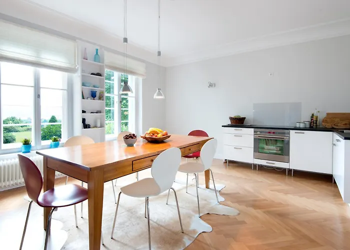 Hoyerberg - Besondere Villen-wohnung Mit Garten Und Ausblick Appartement